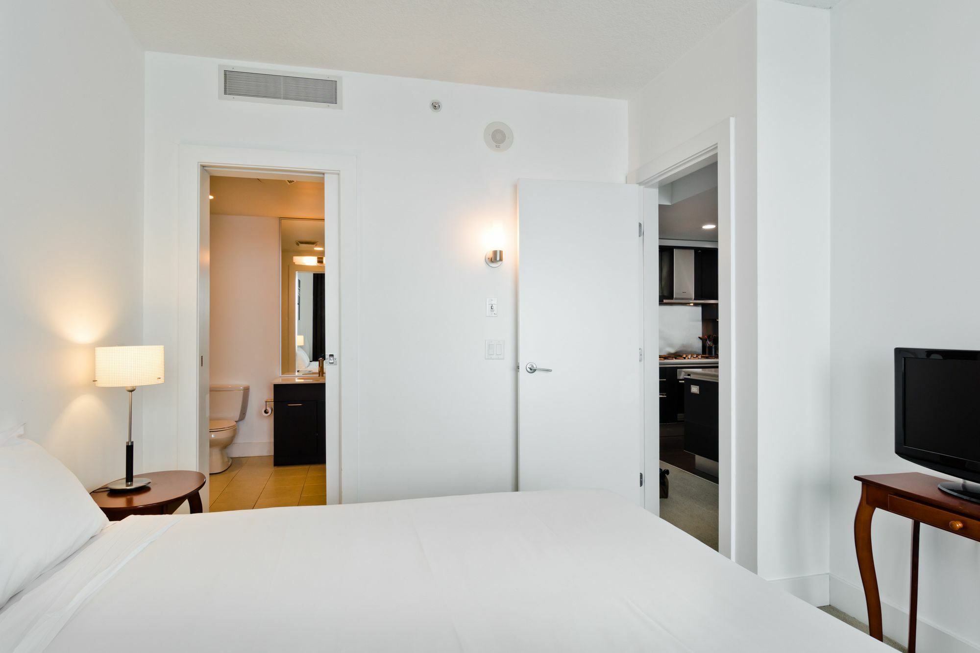 Suite Digs Arriva Calgary Exterior photo